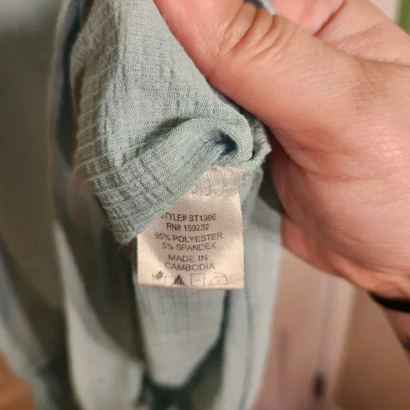 Merl E Pere Button Top Size M - Picture 5 of 6